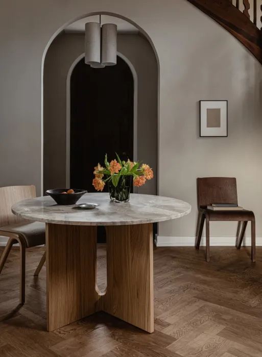 AudoAndrogyne dinig table by Danielle Siggerud