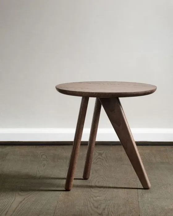 NORR11Fin side table by Kristian Sofus Hansen e Tommy Hyldahl